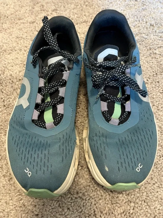 On Running Women's Cloudmonster
Dust Vapor Athletic Shoes - Picture 3 of 10